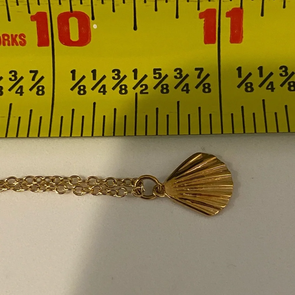 Forever Sterling (F) Fun Shell necklace